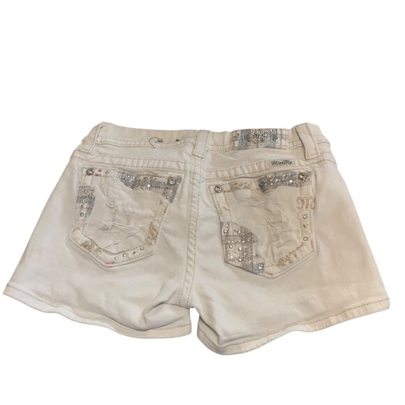 Miss Me Women's Shorts White Distressed Rhinestone Pockets Sz 27 (30 measured) - Picture 3 of 15